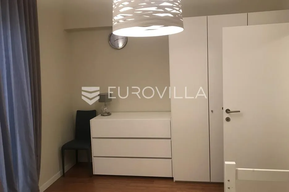 istra, rovinj, luksuzni penthouse nkp 186m2 na super lokaciji s dva garažna mjesta - slika 29