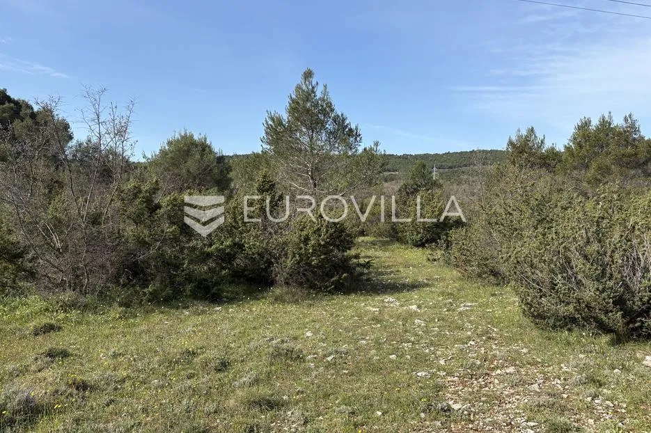 šibenik, dubrava, odlično građevinsko zemljište 18.774 m2 - slika 3