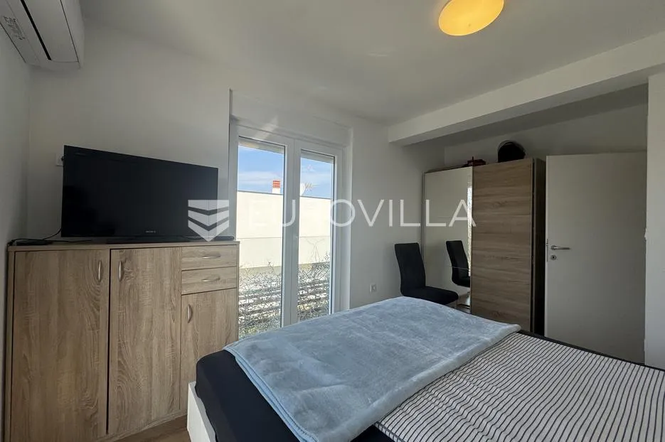 istra, žbandaj, troetažni stan 126 m² s 4 spavaće sobe, vrtom i parkingom - slika 20