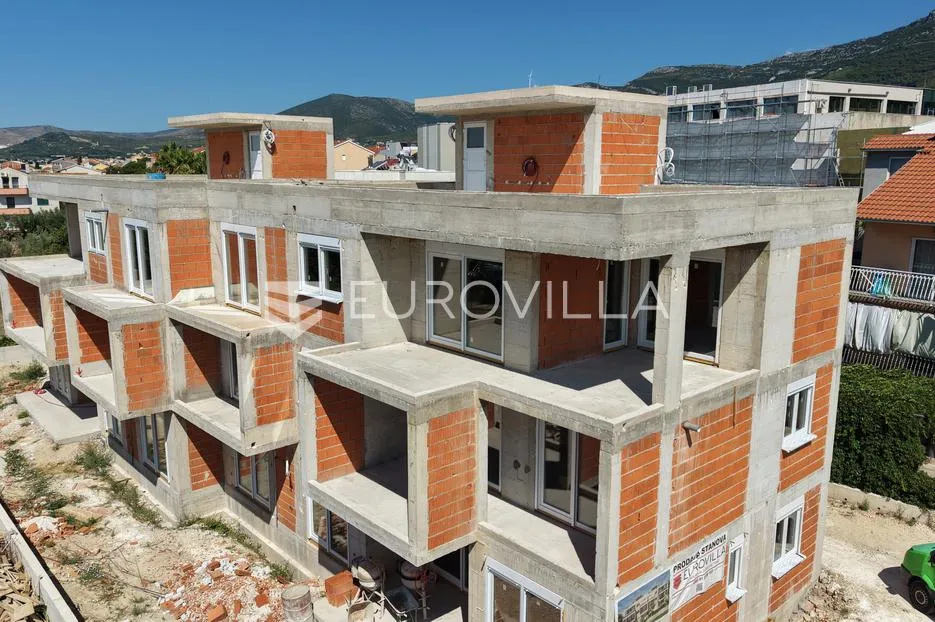 kaštel lukšić, trosoban penthouse s krovnom terasom i dva parkirna mjesta - slika 7