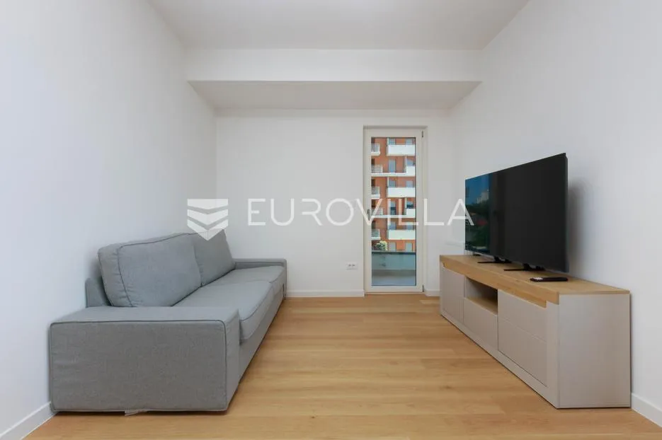 rijeka, kantrida, najam, trosoban stan 75 m², novogradnja, pogled na more - slika 13