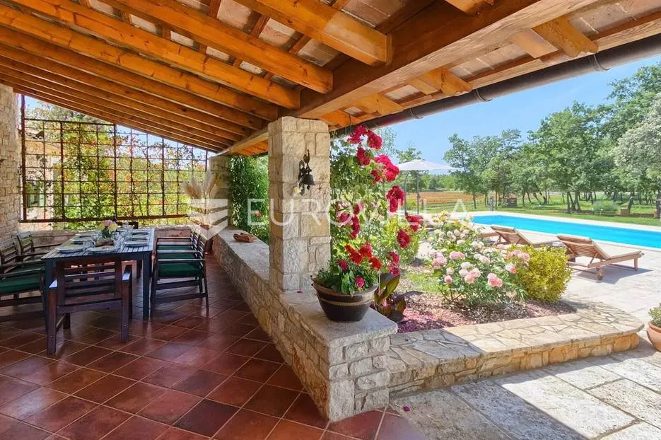 istra, bale, vila s bazenom na imanju od 30.000 m2 u osami - slika 18