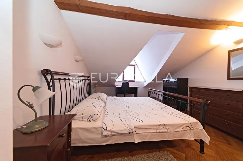 osijek, donji grad, prodaje se prostrana rustikalna vila površine 403 m² - slika 36