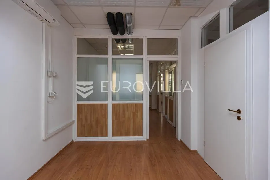 rijeka, centar, poslovni prostora 516 m², 1. kat, lift - slika 28