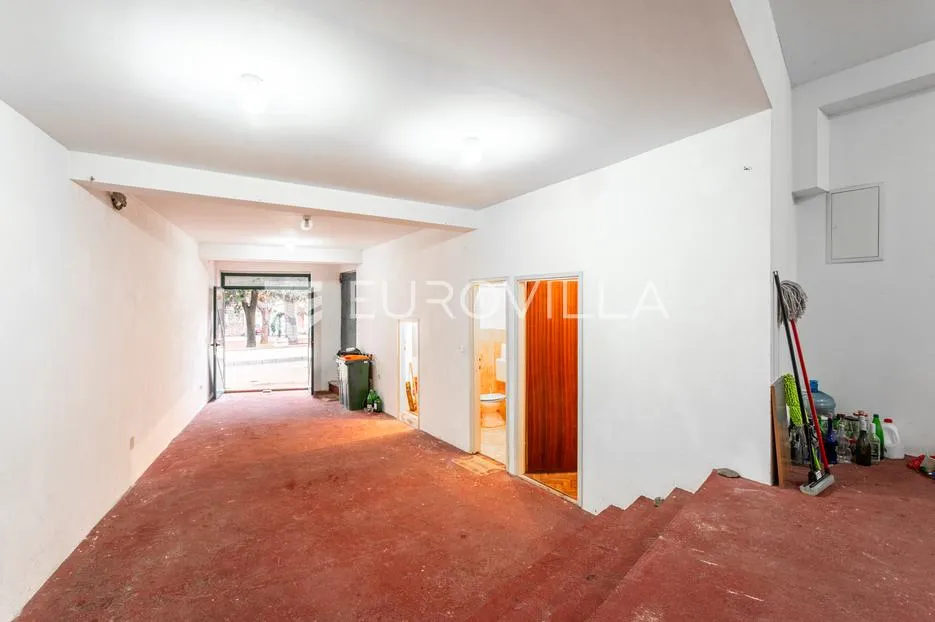vodice, dvosoban stan na 1. katu i poslovni prostor u prizemlju, 165,52 m² - slika 17