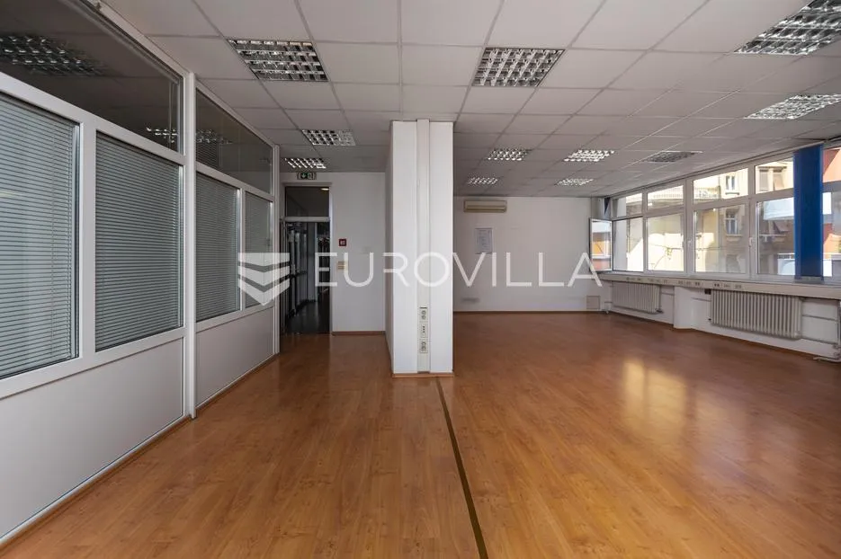 rijeka, centar, poslovni prostora 516 m², 1. kat, lift - slika 3