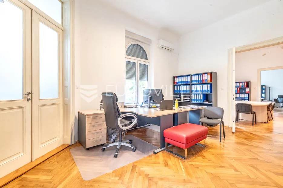 zagreb, centar, gundulićeva, građanski stan 133 m² s tavanom 80 m² - slika 3