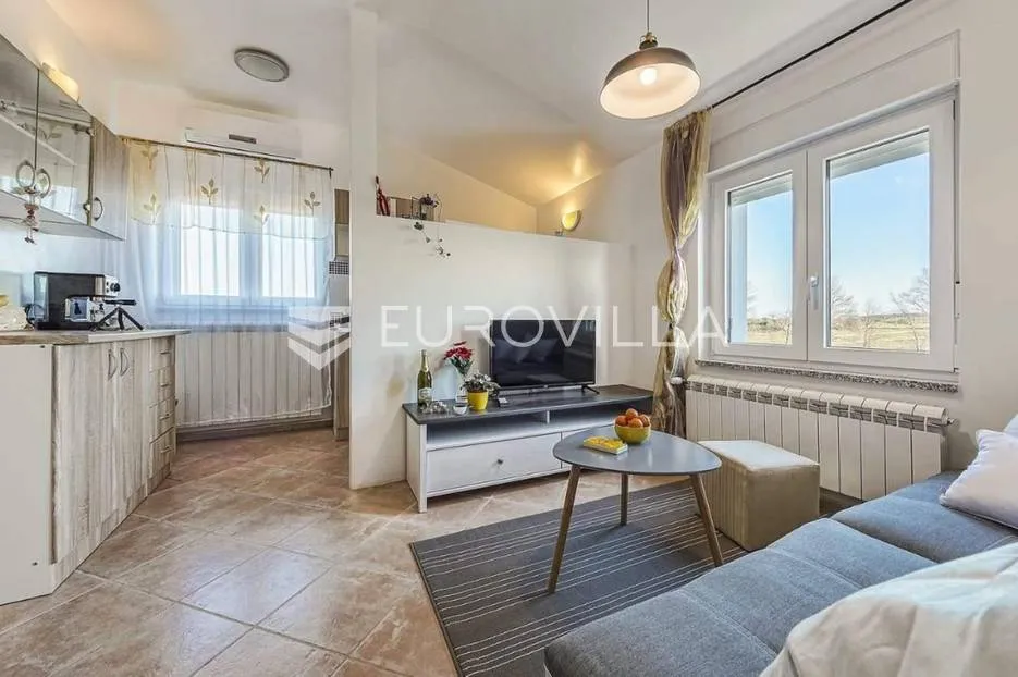 pula, apartmanska kuća na izoliranoj lokaciji - slika 3