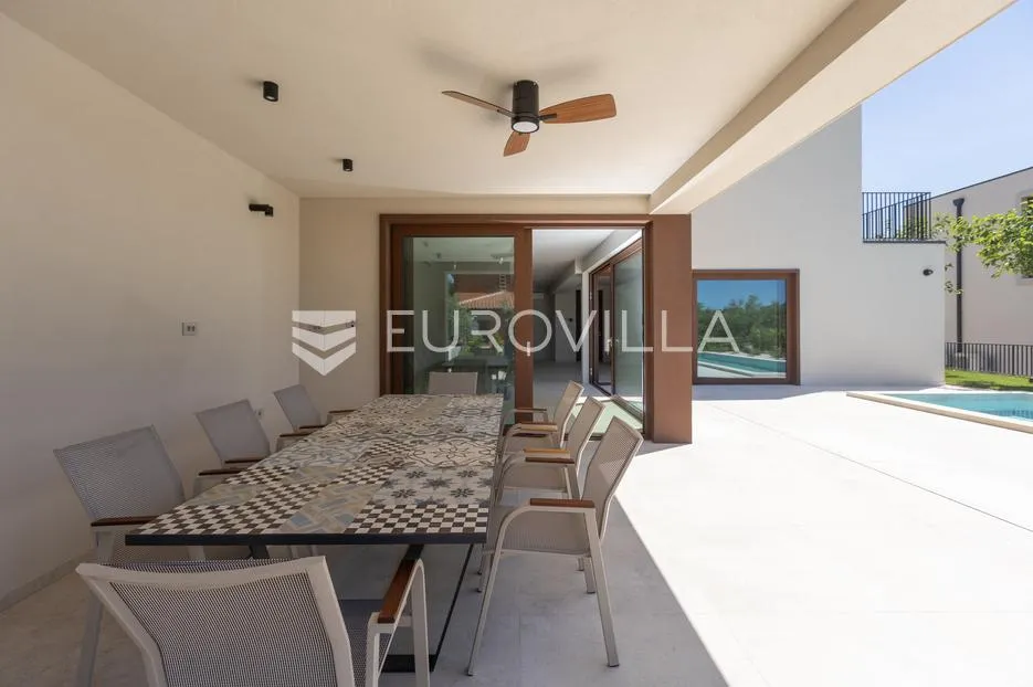 istra, vabriga, vila s pogledom na more i masline - slika 4