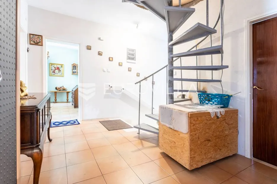korčula, vela luka, lijepa samostojeća kuća u blizini mora - slika 16