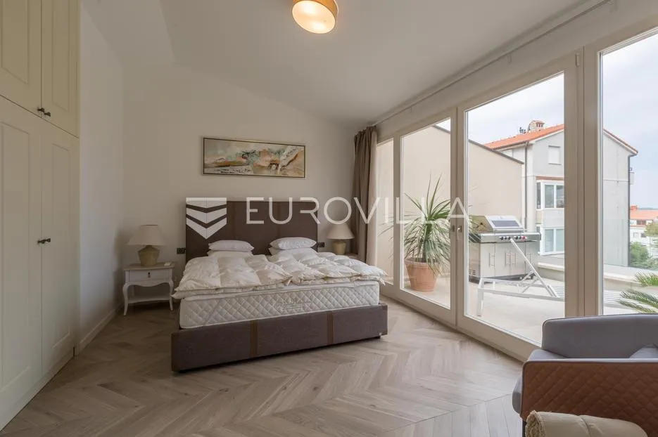 istra, pula, potpuno renovirana austrougarska villa u srcu pule - slika 26