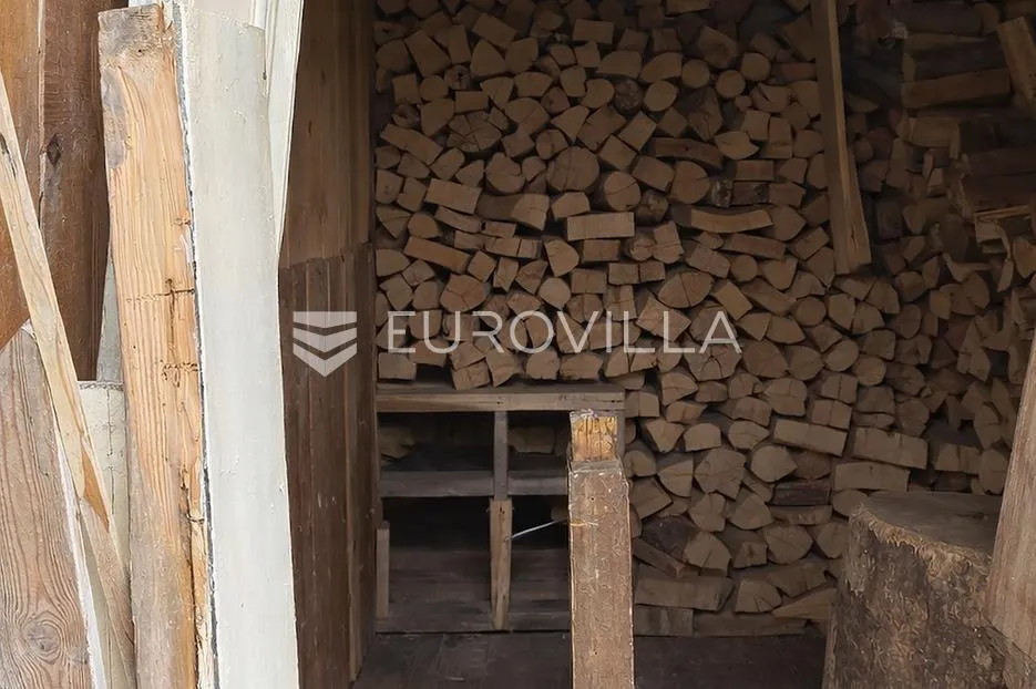 vrbovsko, moravice, šarmantna oaza mira od 50,46 m² u povijesnoj zgradi - slika 12