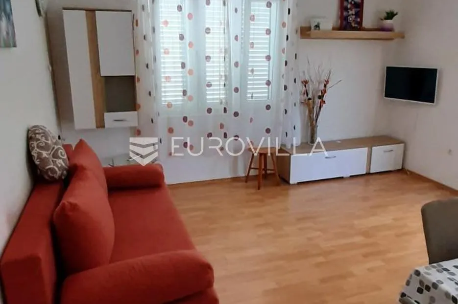 otok rab, kampor, kuća s 4 stana, 100m od mora - slika 3