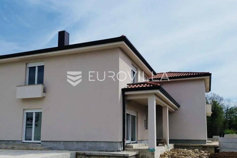 matulji, mučići, moderna dvojna kuća s bazenom i velikom okućnicom 711 m², četverosoban stan 212 m² - slika 5