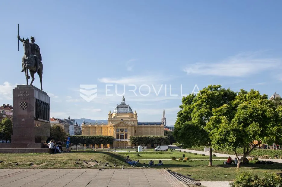 zagreb, centar, reprezentativan poslovni prostor 250 m² - slika 14