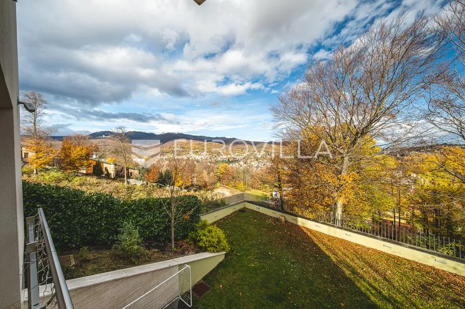 zagreb, gornje prekrižje, ekskluzivna obiteljska vila 376 m² na zemljištu od 704 m² - slika 24