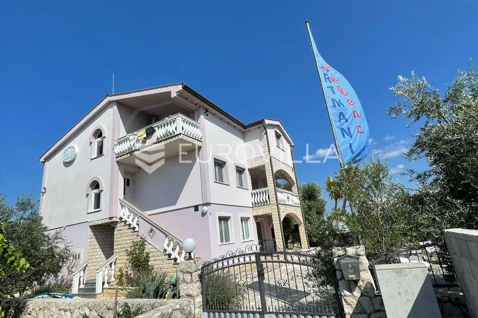 zadar, vrsi, lijepa kuća s apartmanima i vrtom - slika 3