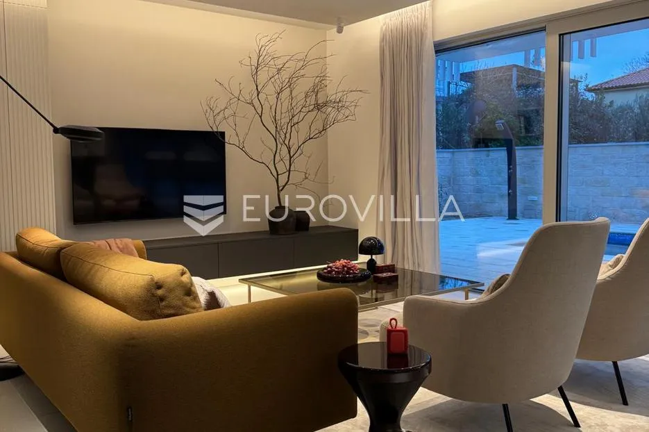 krk, luksuzan stan s bazenom, 113 m² novogradnja - slika 22
