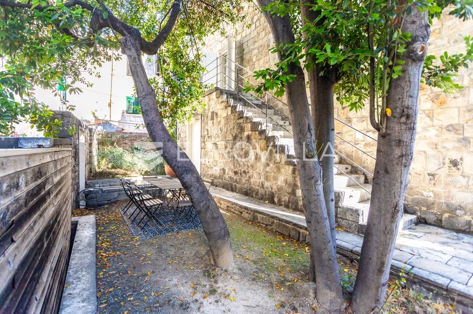 split, kamena kuća u centru grada od 1.10.2026. do 1.5.2027. - slika 32