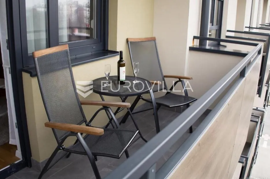 zagreb, špansko, prekrasan trosoban stan površine 56 m² s garažnim parkrinim mjestom - slika 7