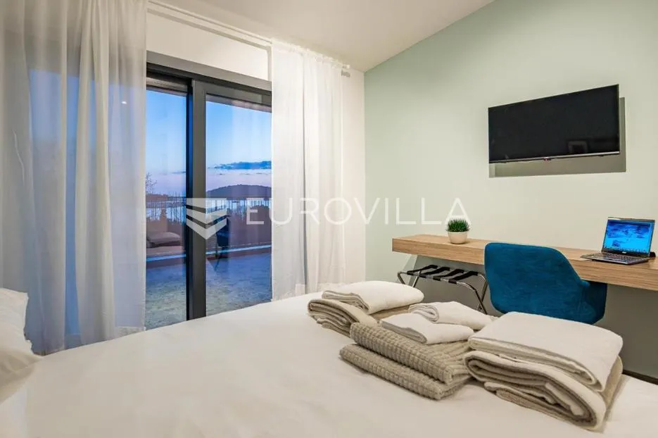 istra, banjole, dvojna vila, prvi red do mora, 244 m² s pogledom na marinu - slika 40