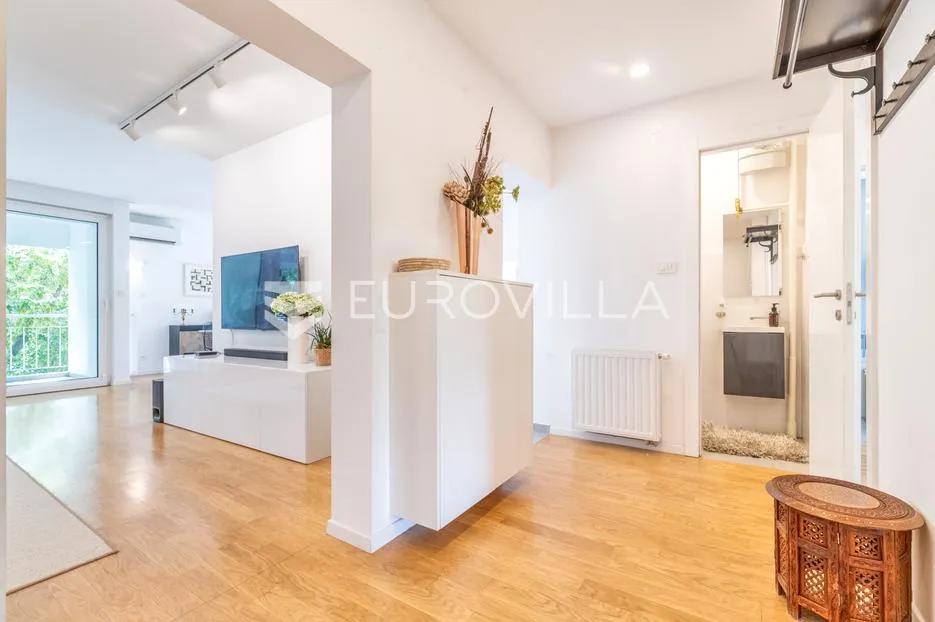 ravnice prekrasan namješten četverosoban stan 120 m² - slika 10