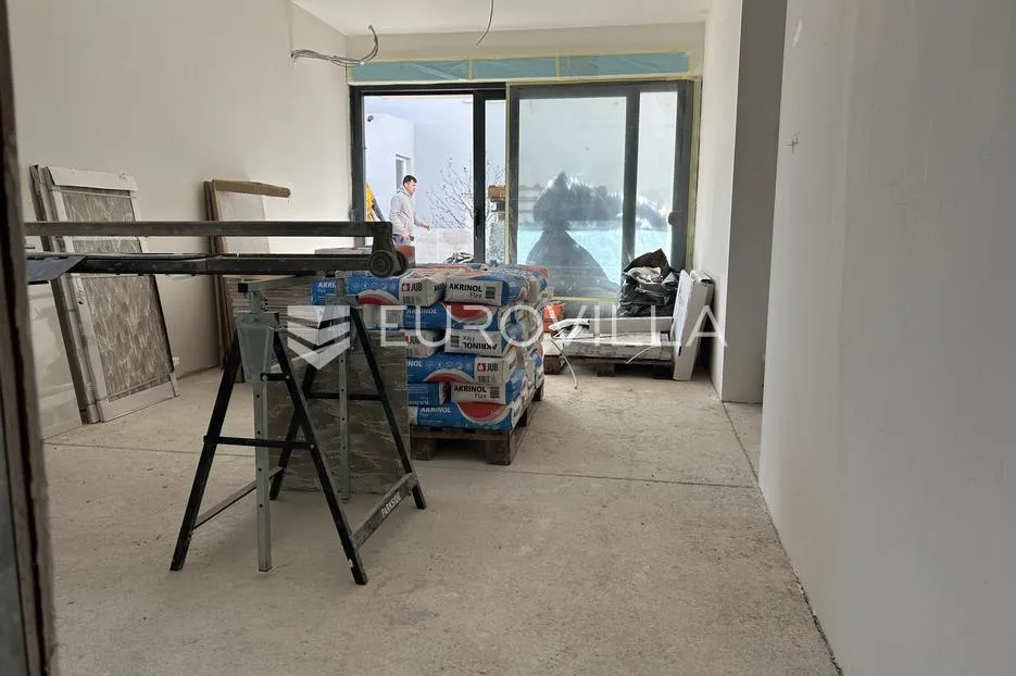 kaštel lukšić, dvosoban stan u prizemlju neto korisne površine 59,22 m² - slika 13