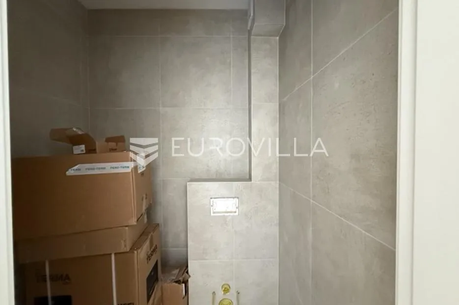 ližnjan, novogradnja, prizemlje, vrt 135 m², 600m do mora - slika 13