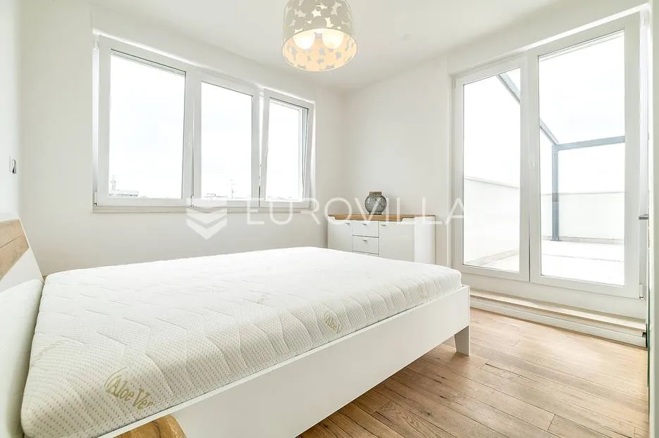 zagreb, dubrava, luksuzan penthouse s terasom i jaccuzijem - slika 8