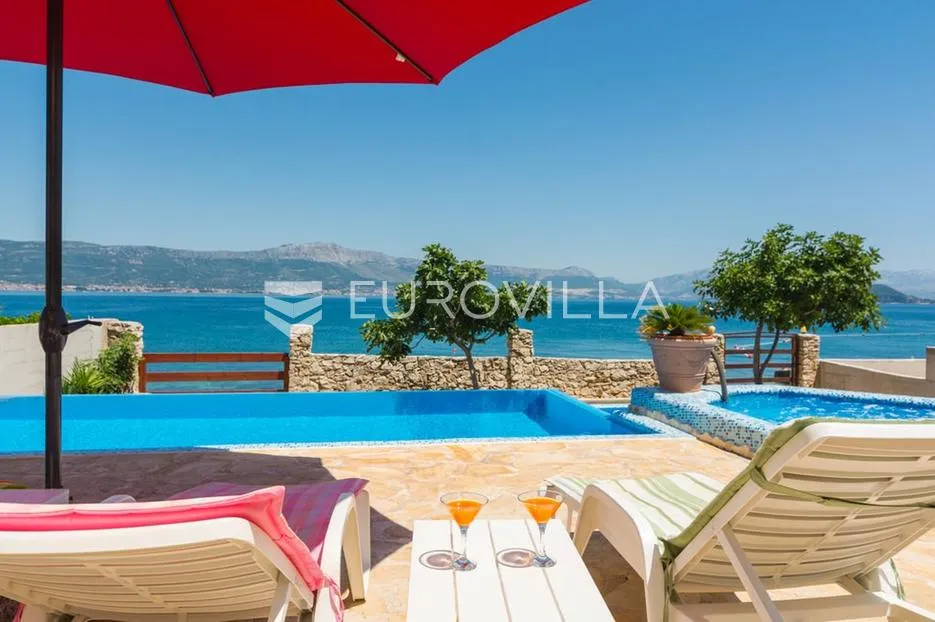 otok čiovo, slatine - kuća s bazenom na plaži - slika 16
