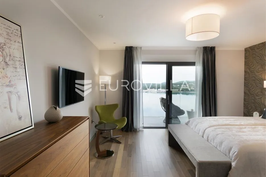 rogoznica, zatoglav, luksuzna vila s bazenom, 330 m2 - slika 11
