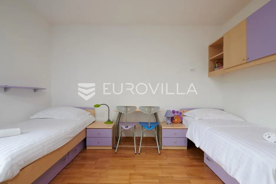 trogir, saldun, dvosoban stan površine 90 m2 s pogledom na more - slika 14