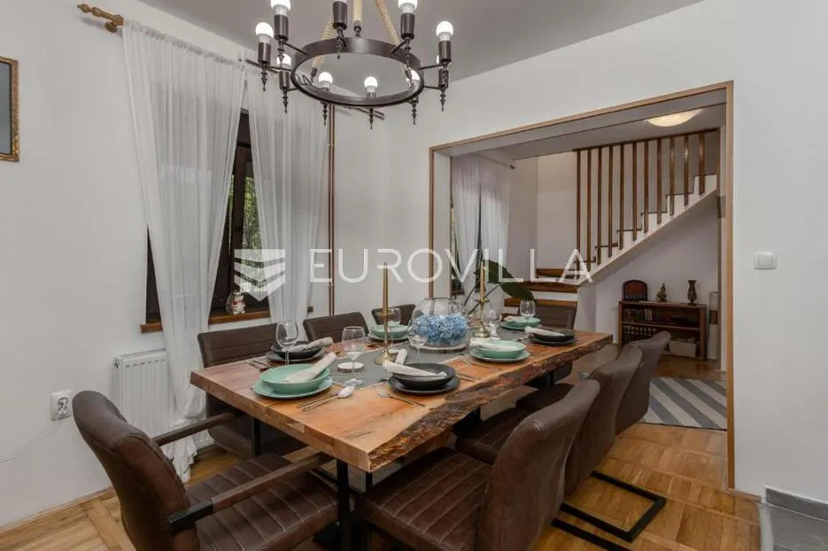 gorski kotar, brod na kupi, kompletno uređena kuća 250 m², jacuzzi, garaža - slika 6
