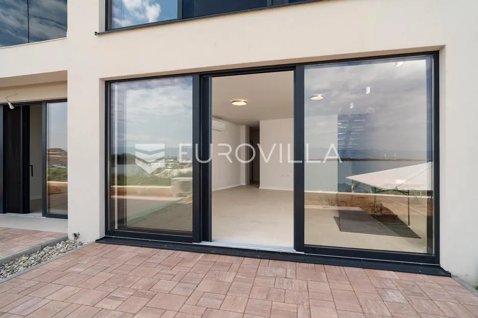 zadar, privlaka, luksuzni dvoetažni dvosoban stan 1. red do mora, 85,05 m² - slika 7
