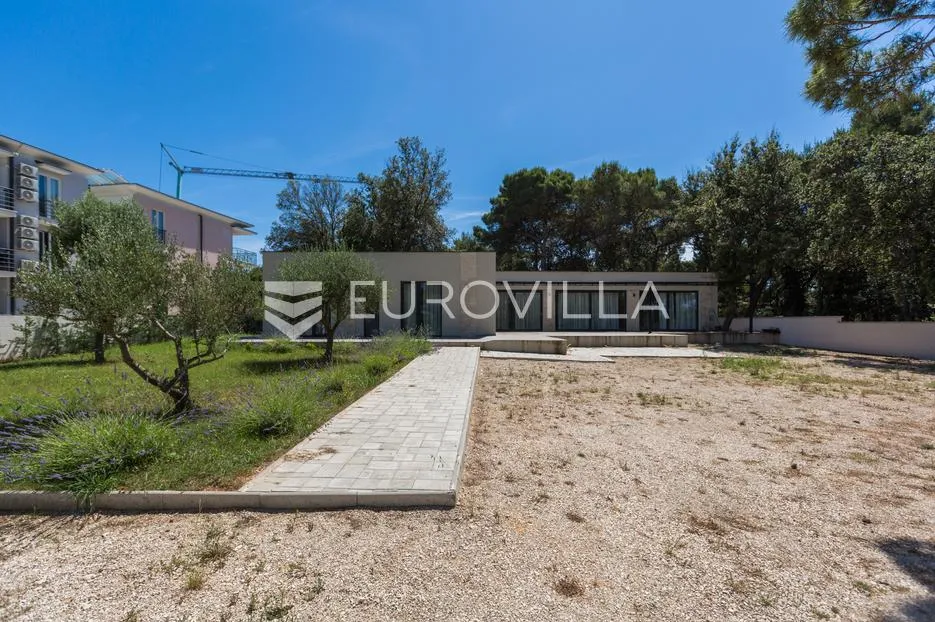 istra, rovinj, vila moderne arhitekture na 300 metara od mora - slika 26