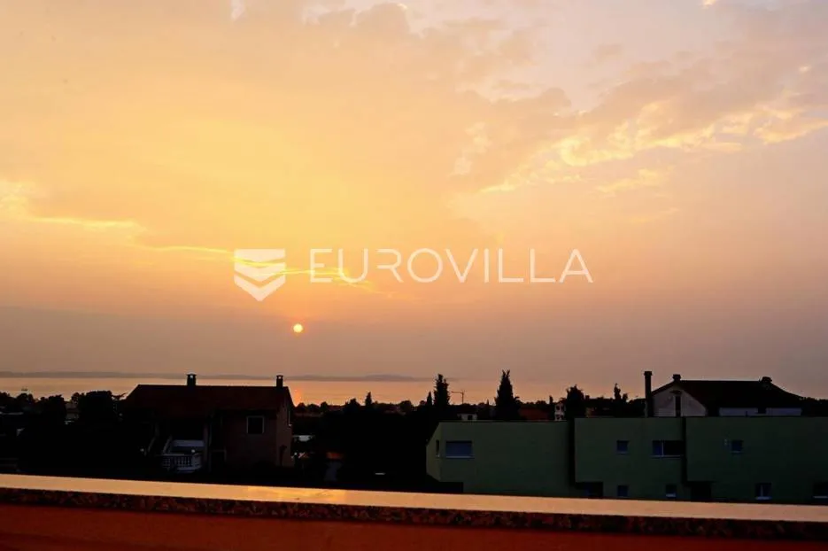 istra, peroj, apartmanska kuća s prekrasnom okućnicom i panoramskim pogledom na brijune - slika 13