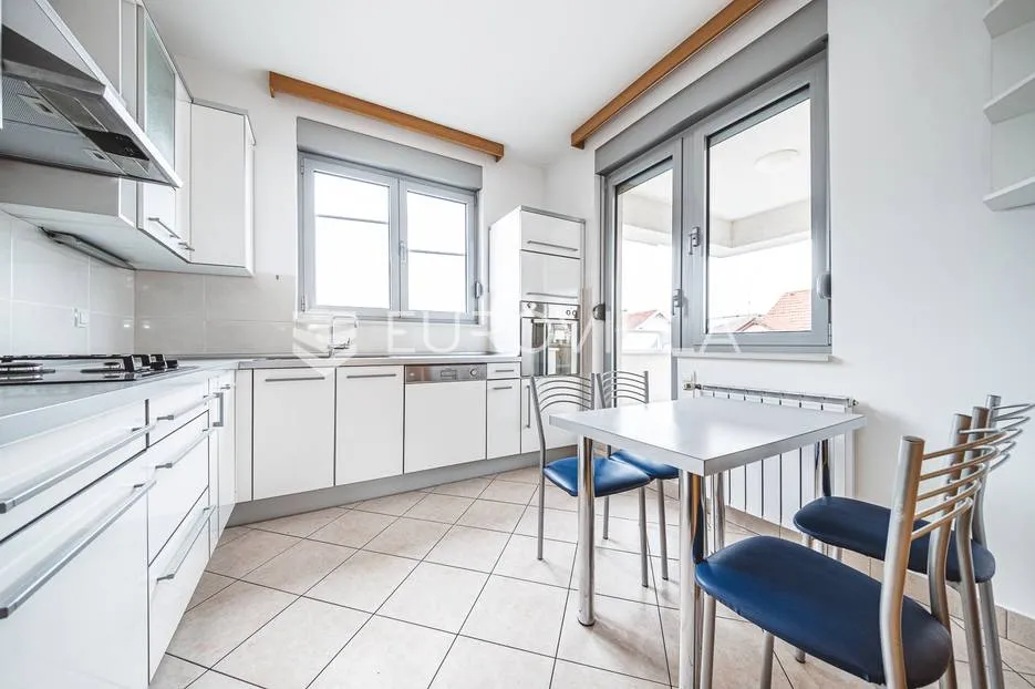 zagreb, jordanovac, prekrasan peterosoban stan 230 m2 s garažom i parkirnim mjestom - slika 3