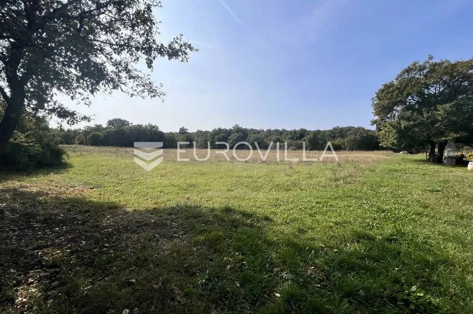 marčana, prodol, pravokutno građevinsko zemljište nedaleko od glavne prometnice 1000 m² - slika 2