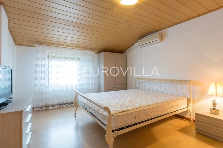 istra, pula prilika za investiciju, apartmanska kuća podijeljena na 3 stambene jedinice - slika 16