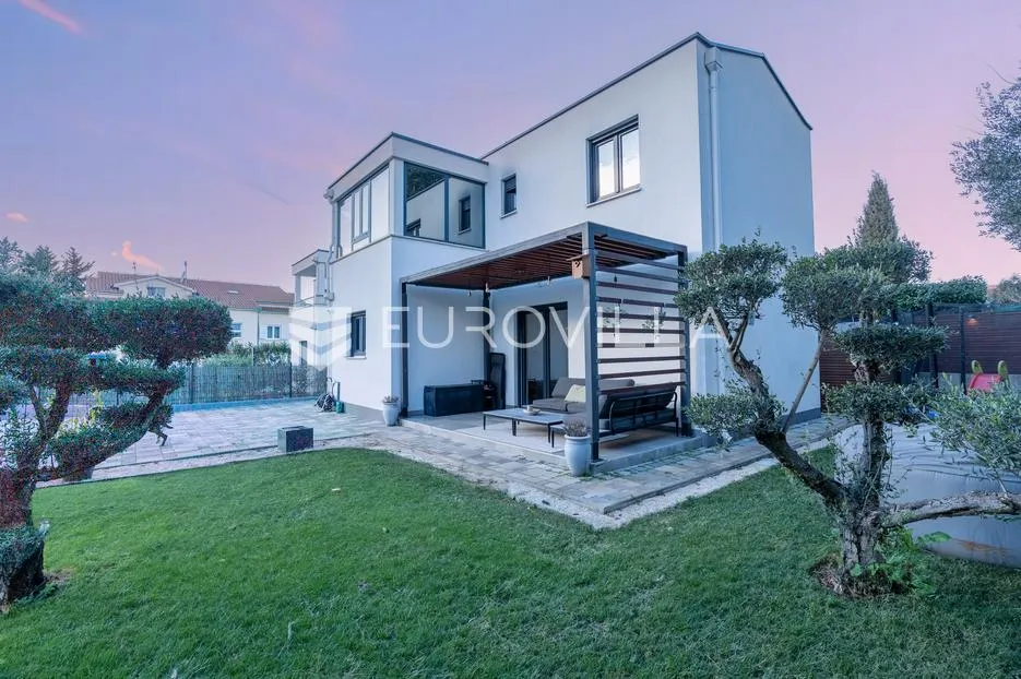 istra, poreč, moderno uređena kuća s okućnicom - slika 5