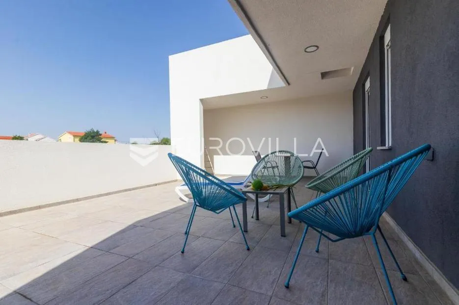 zadar, suhovare, moderna vila na mirnoj lokaciji - slika 23