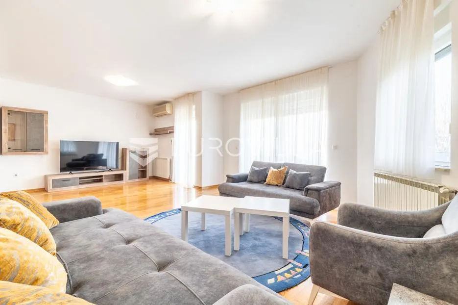 Zagreb, Dedići, prekrasna kuća 448 m²