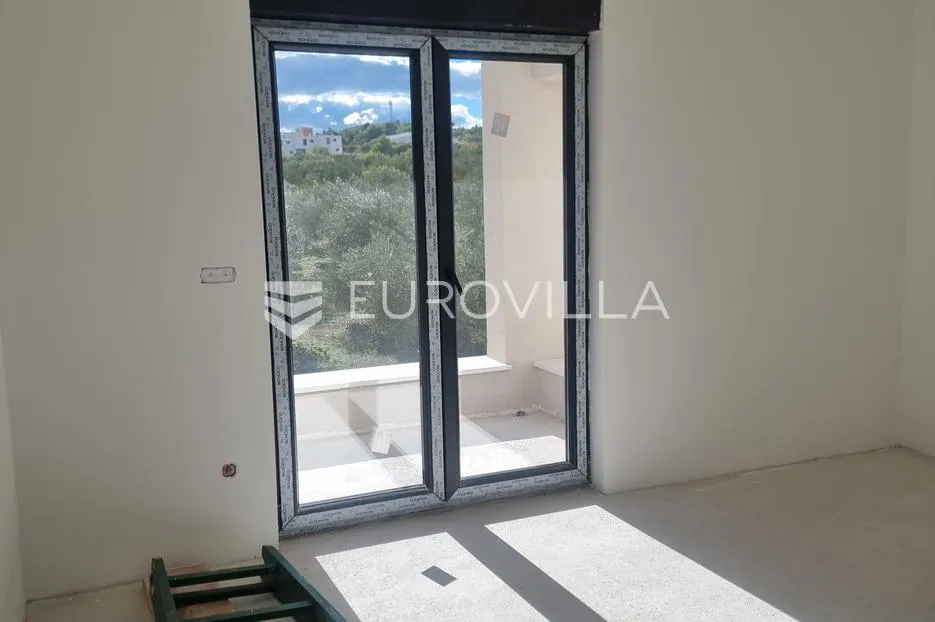 vodice, moderna kuća s bazenom, 190,58 m² - slika 21