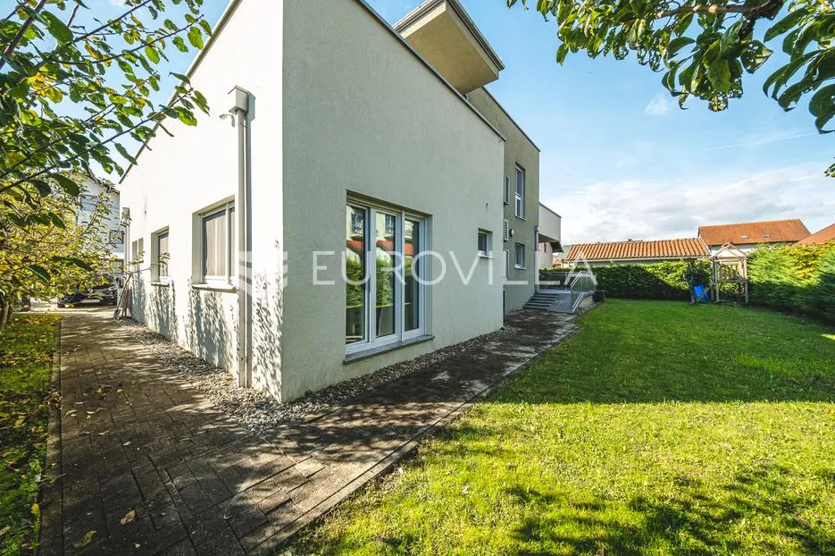 samobor, prekrasna moderna kuća 301 m² - slika 33
