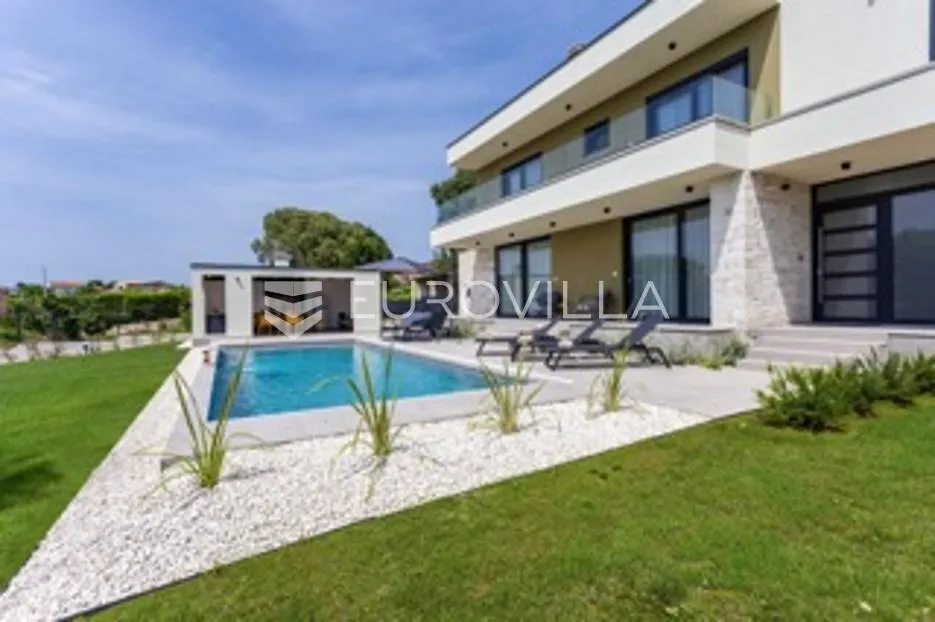 istra, smoljanci, kvalitetna i moderna samostojeća kuća, 208 m², grijani bazen 40 m² - slika 63