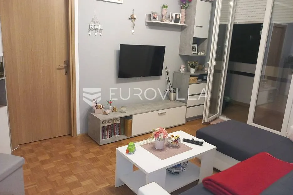 pula, dvosoban stan - vidikovac 70 m2 - slika 2
