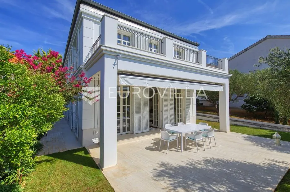 zadar, diklo, moderna i elegantna vila prvi red uz more - slika 7