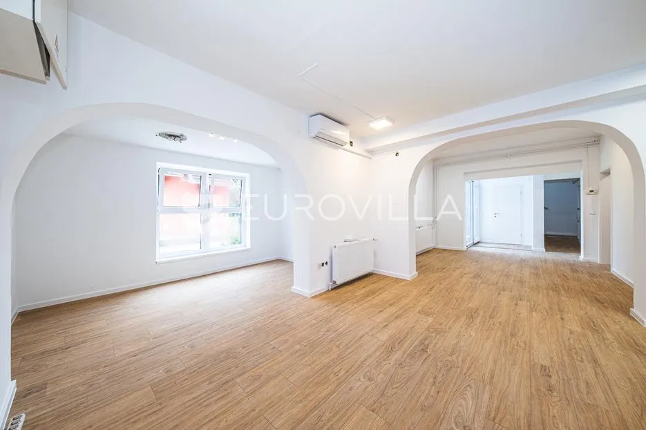 Zagreb, Maksimir, Sermageova, dvoetažni poslovni prostor uredske namjene 380 m2