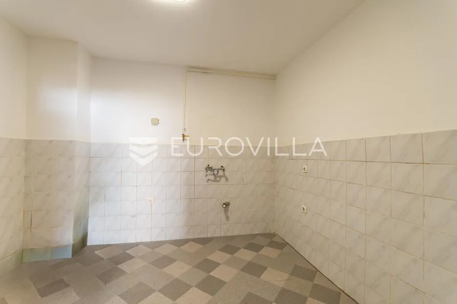 varaždin, centar, poslovni prostor površine 58,75 m² - slika 3