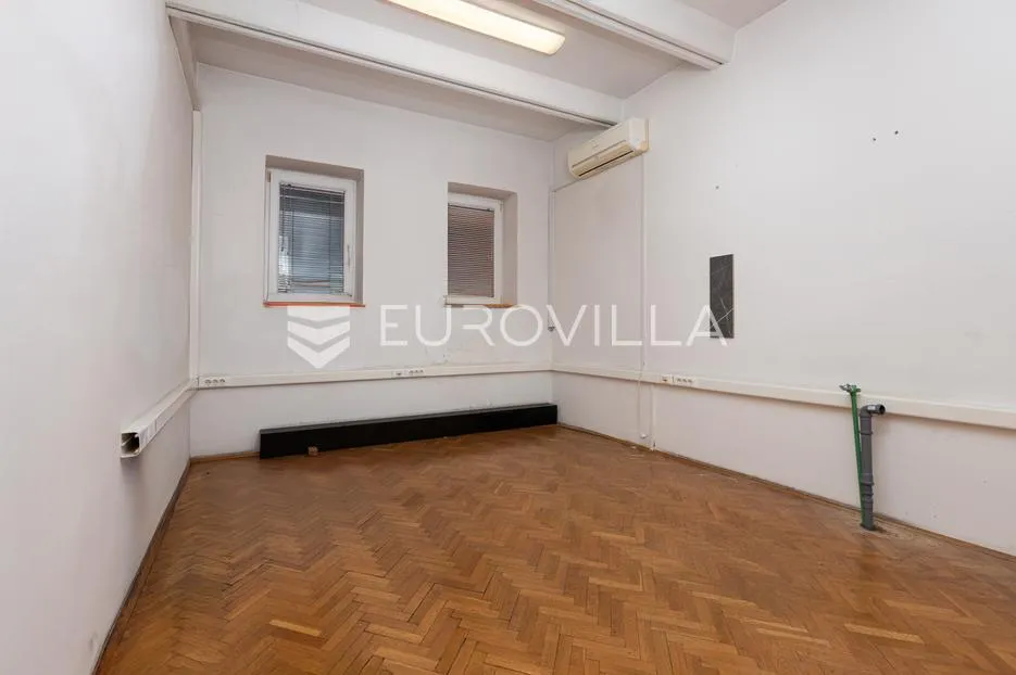 kukuljanovo, industrijski kompleks s dvije hale, zemljište 4,435 m² - slika 16